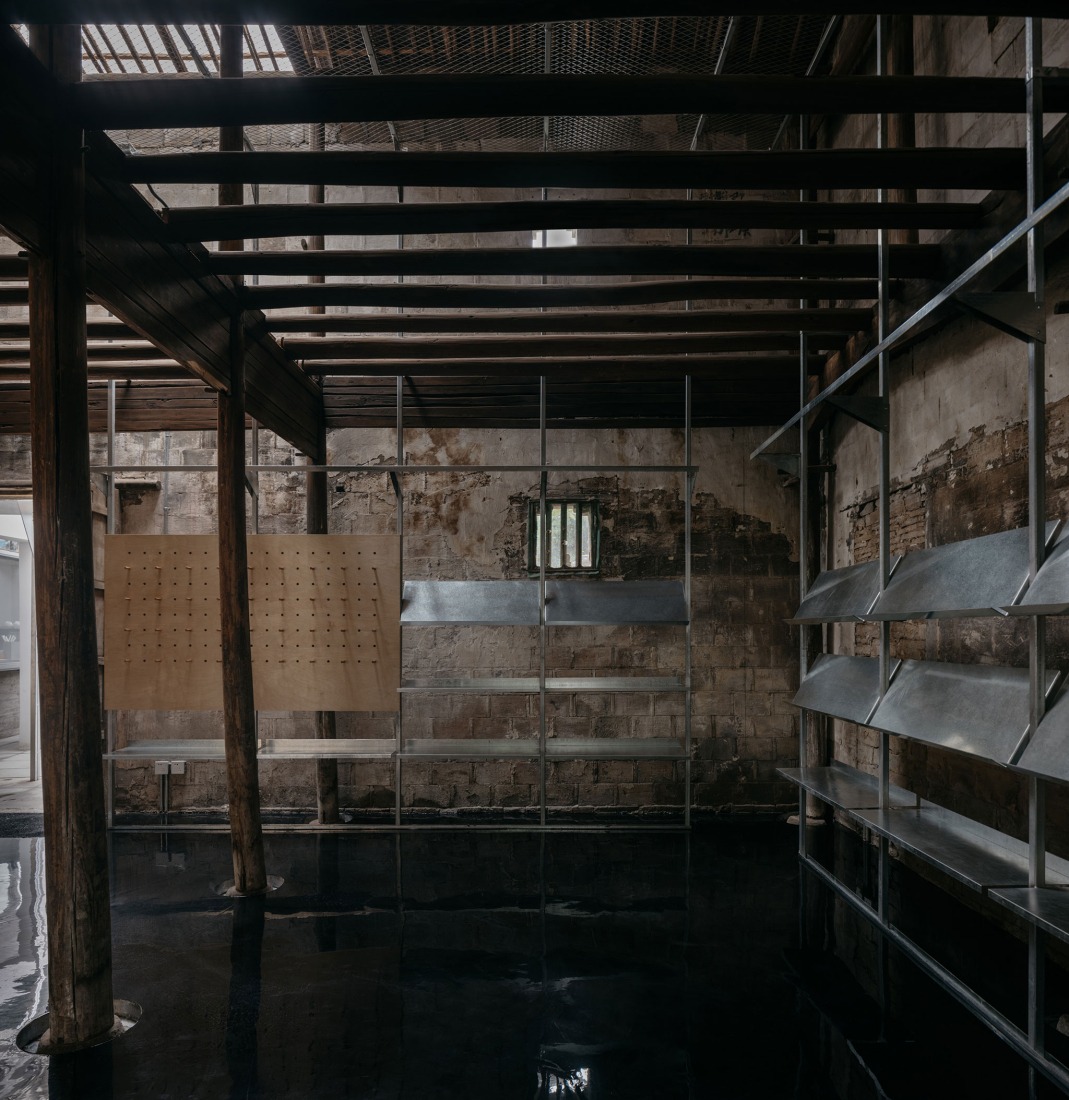 Visitor centre - Longyou / tourist centre by Atelier tao+c. Photograph by Wen Studio.