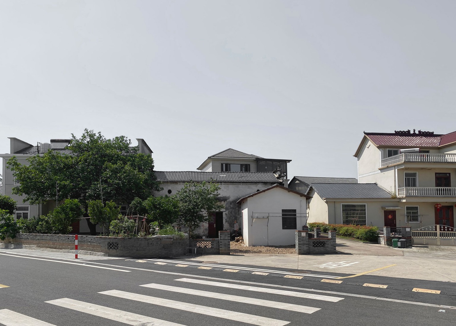 Previous state. Visitor centre - Longyou / tourist centre by Atelier tao+c.