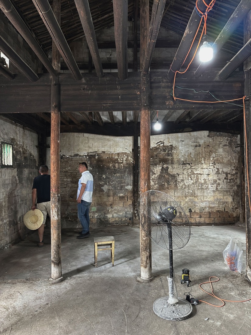 Previous state. Visitor centre - Longyou / tourist centre by Atelier tao+c.