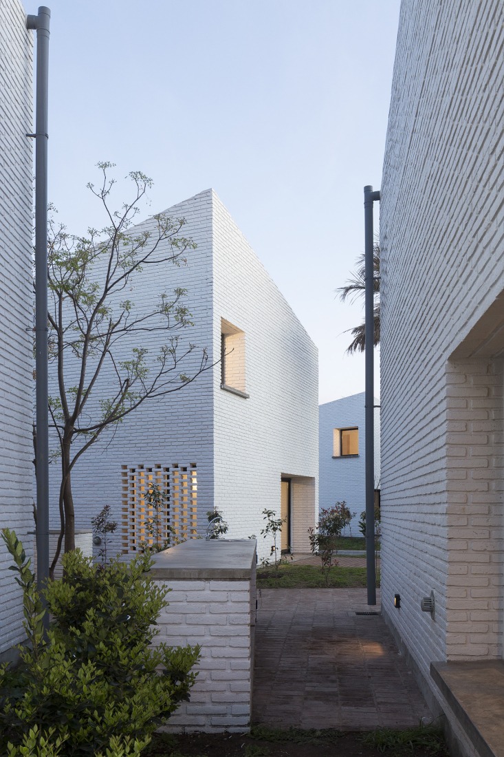 Viviendas Morrison por BBOA. Fotografía por Javier Agustín Rojas.