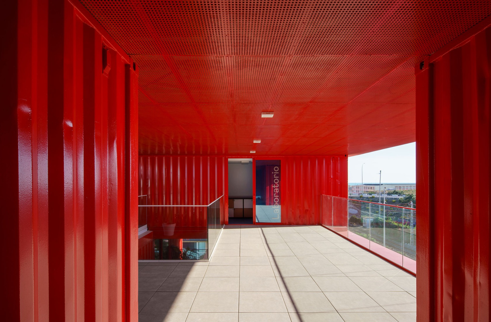 Zona base - Incubazul by Carquero Arquitectura. Photograph by Jesús Granada. 