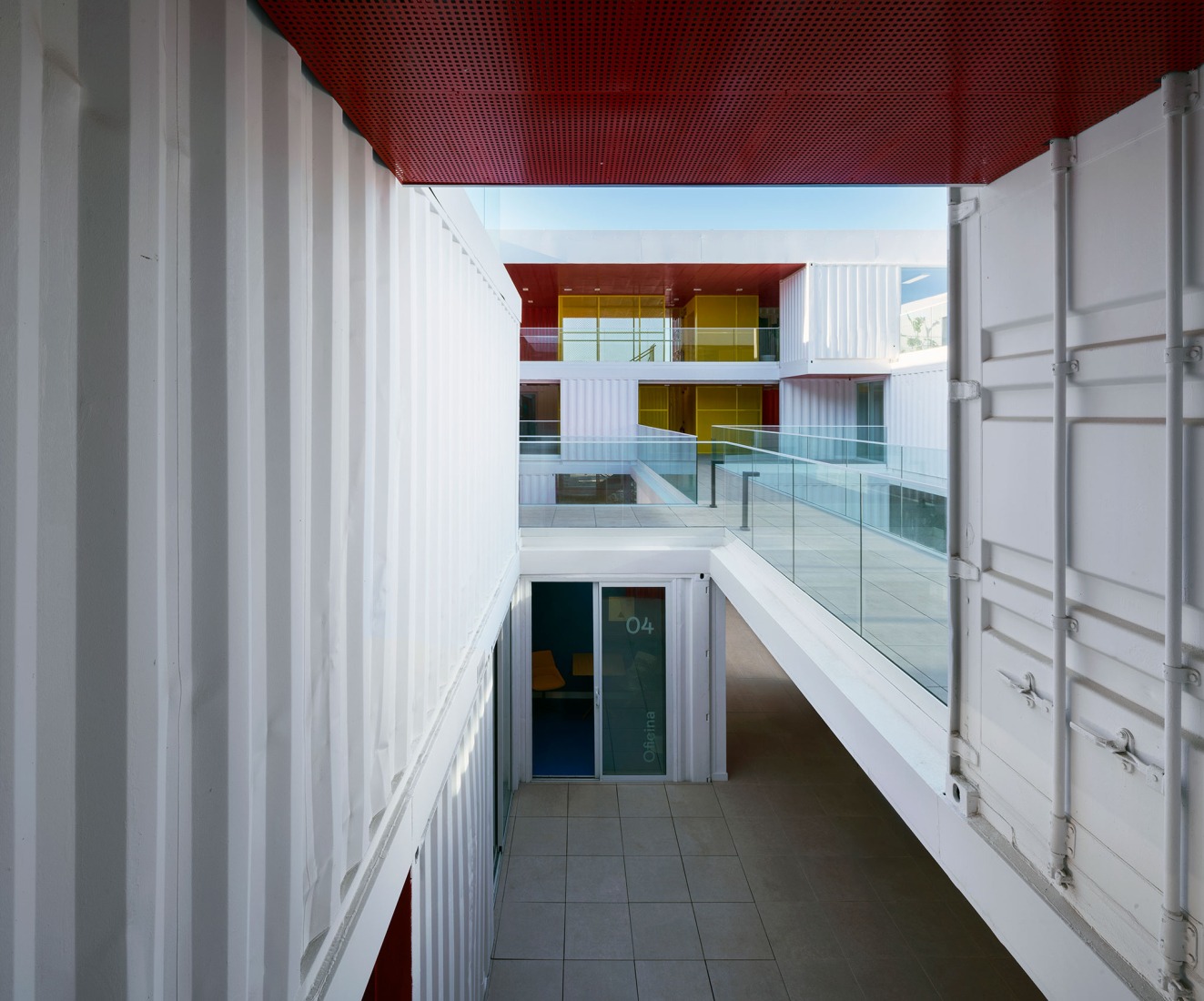 Zona base - Incubazul by Carquero Arquitectura. Photograph by Jesús Granada. 