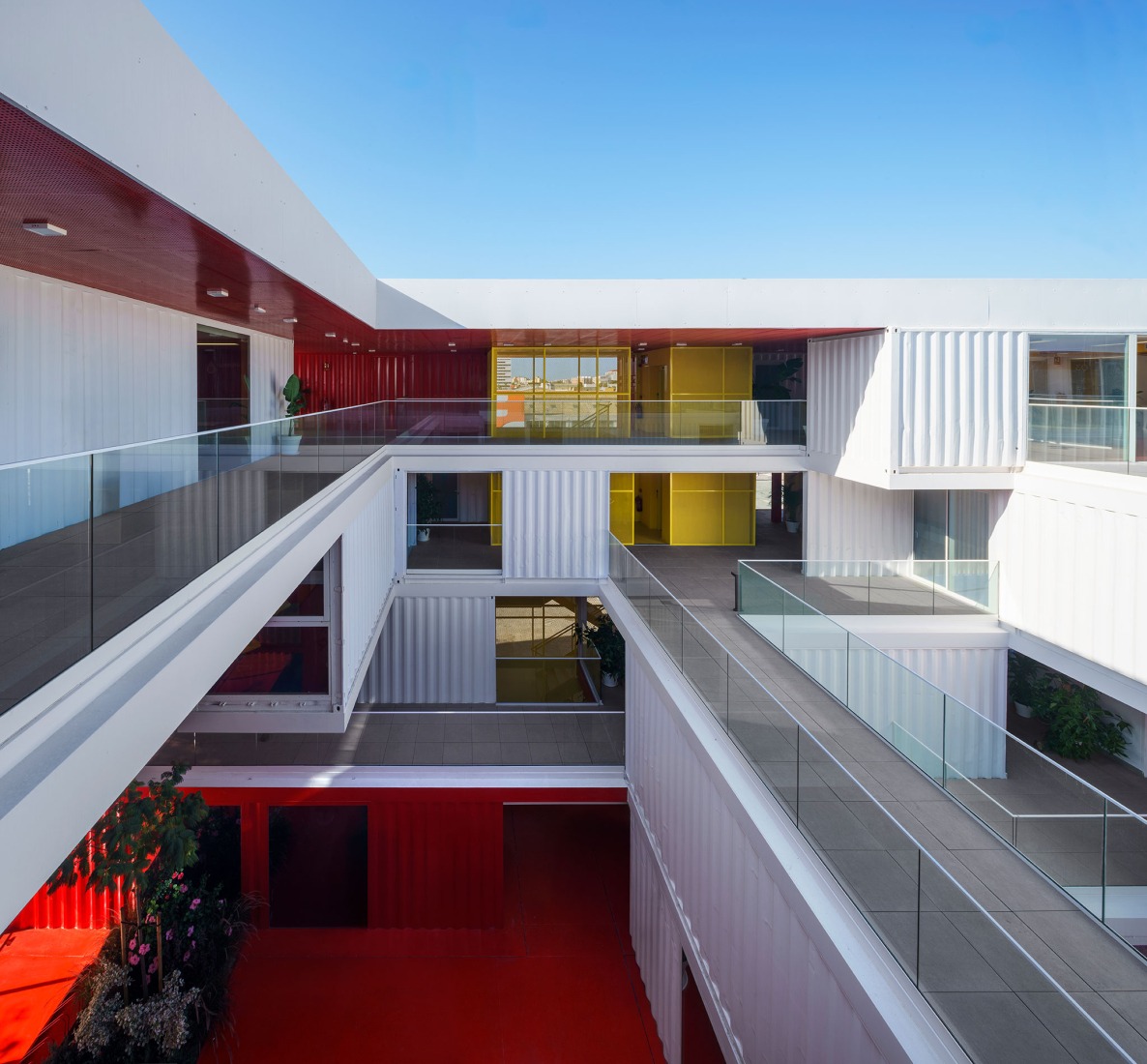 Zona base - Incubazul by Carquero Arquitectura. Photograph by Jesús Granada. 