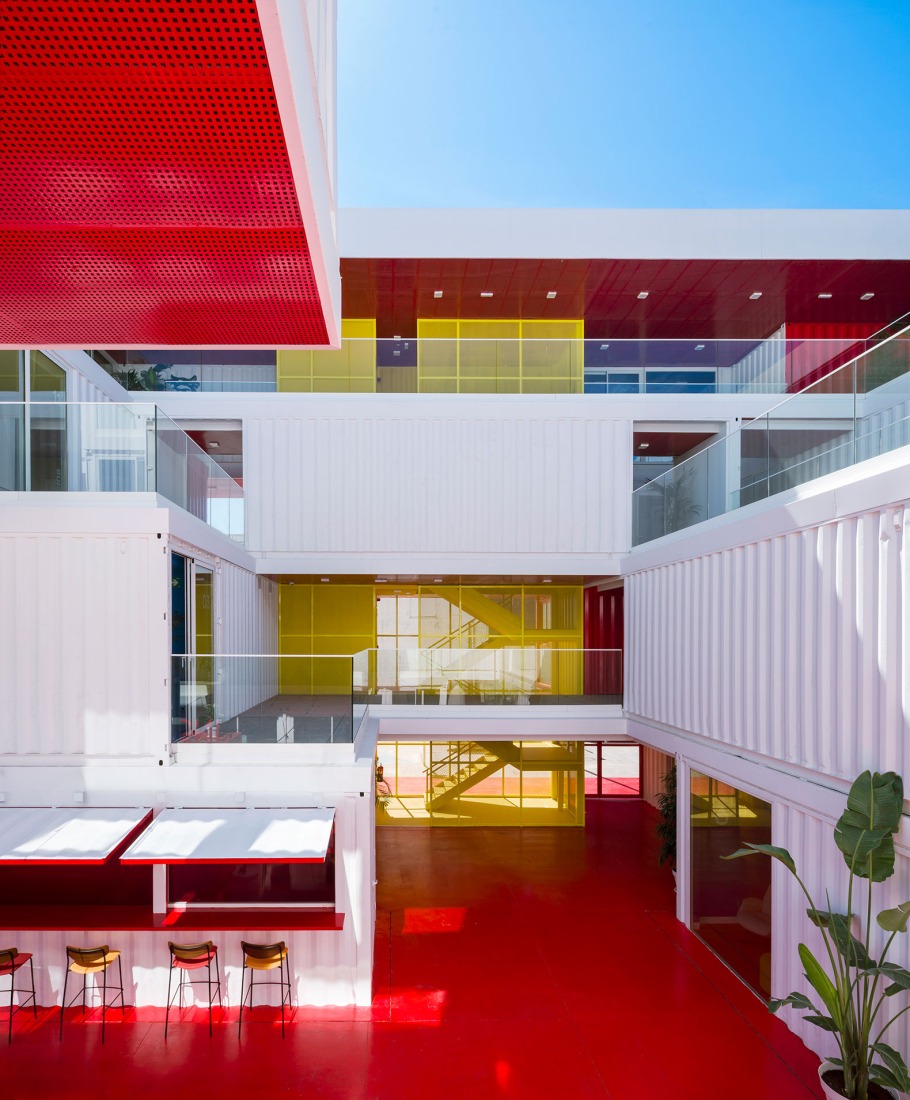 Zona base - Incubazul by Carquero Arquitectura. Photograph by Jesús Granada. 