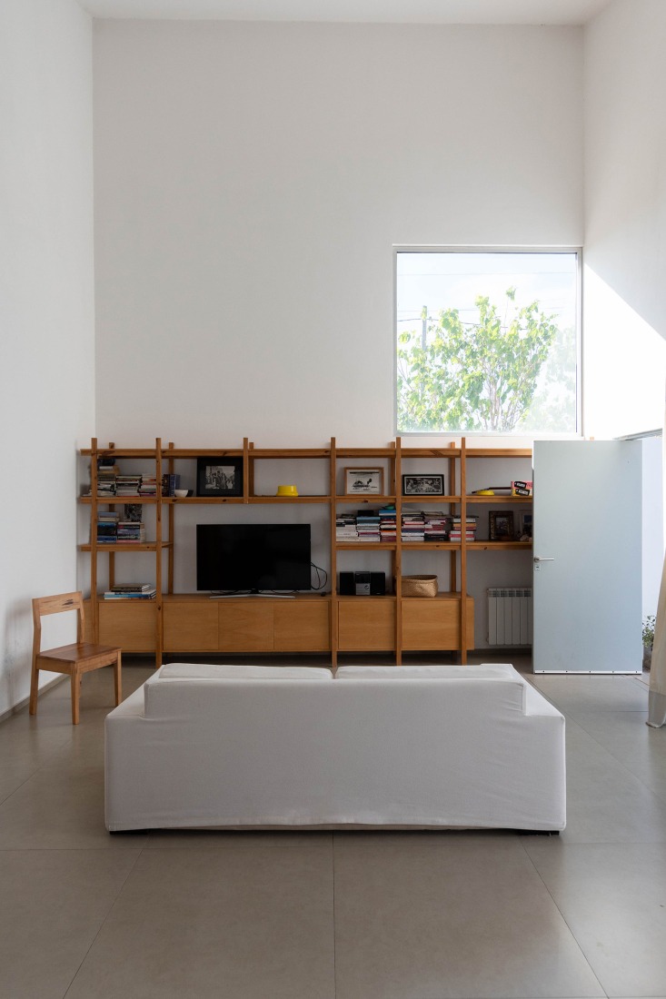 House for a tree by Esteras Perrote. Photograph by Juan Cruz Paredes.