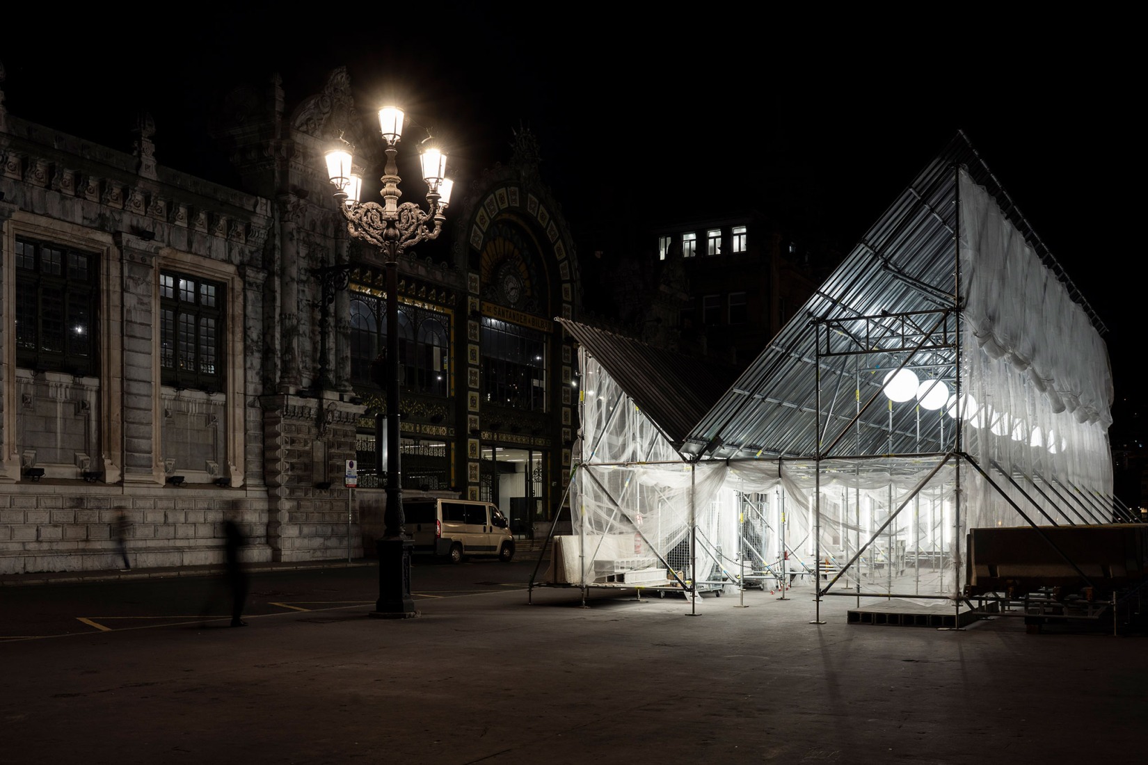 Etxenoi by AMA Architectural Office. Photograph by Mikel Blasco. Image courtesy by Mugak/2025.