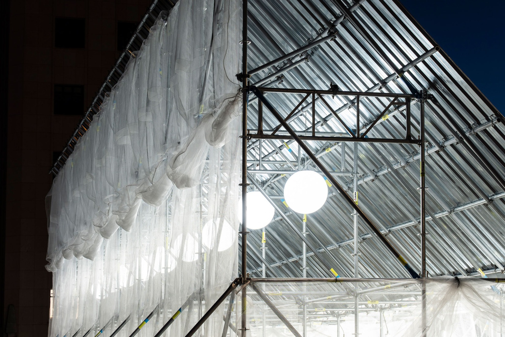 Etxenoi by AMA Architectural Office. Photograph by Mikel Blasco. Image courtesy by Mugak/2025.