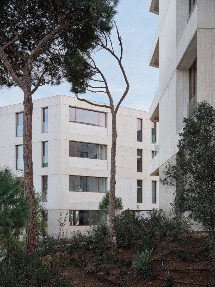 «SA Caleta» por FGA Arquitectes, Jaime Prous Architects y Pineda Monedero. Fotografía por Adrià Goula.  