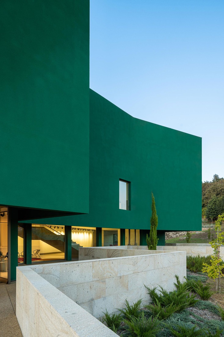 Ponto C - Cultura e criatividade por Galería Gabinete. Fotografía por Ivo Tavares Studio.  