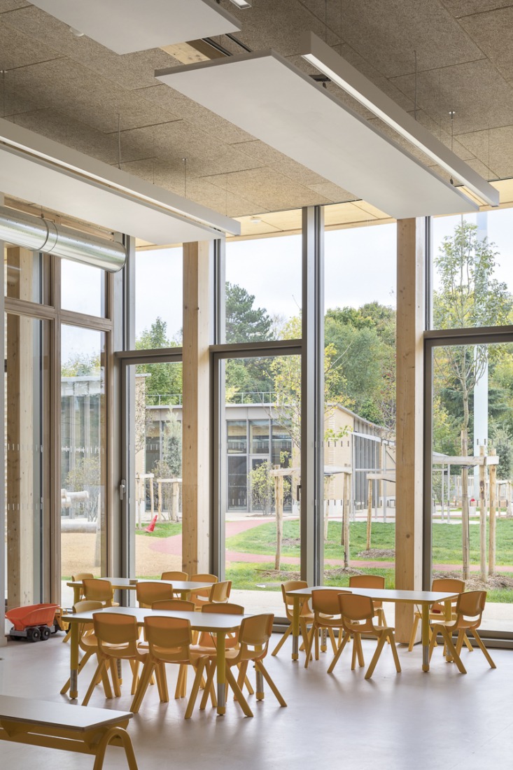 Centro Infantil y Deportivo Parc des Loges por Hemaa Architectes. Fotografía por Sergio Grazia.