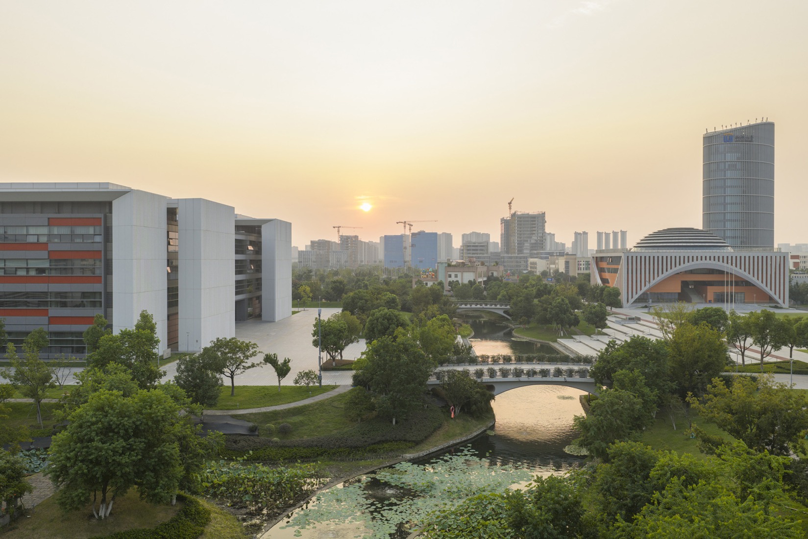 Water loop. Westlake University by HENN. Photograph by Tian Fangfang.