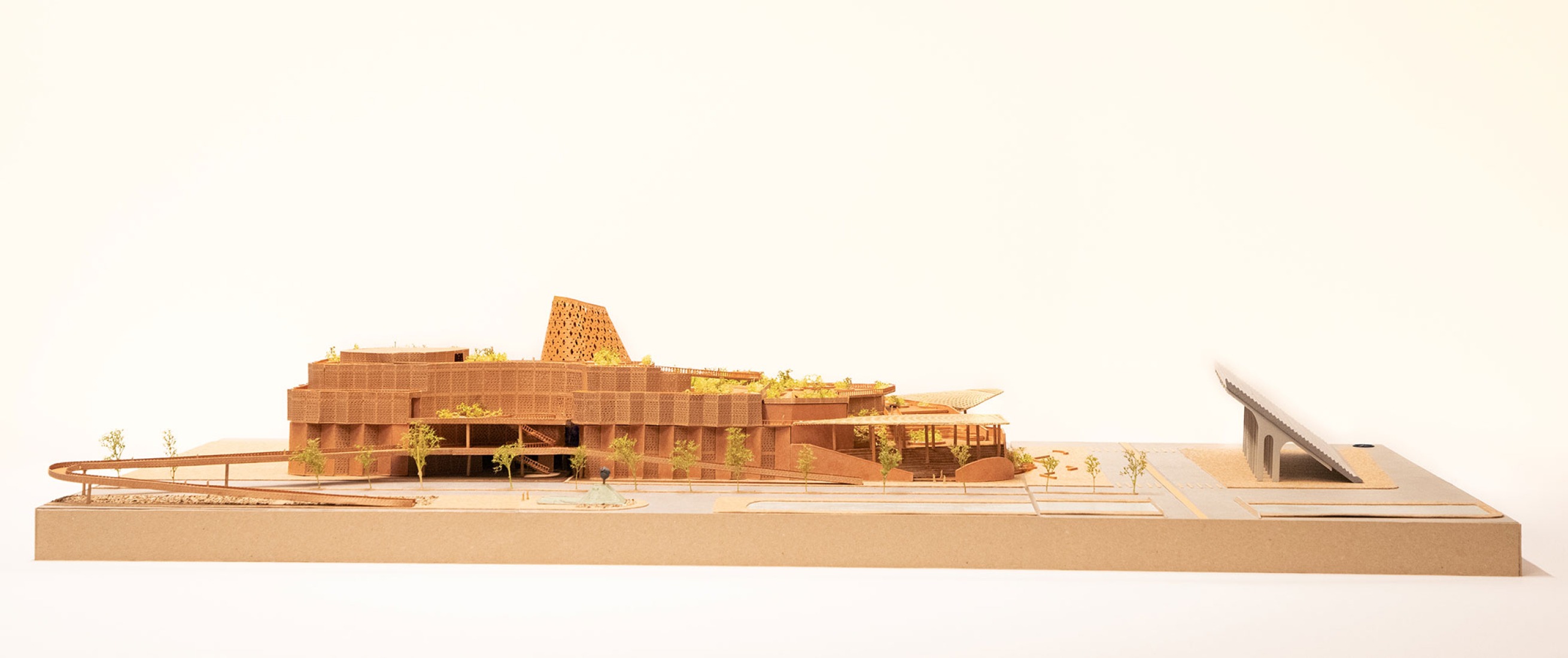 Maqueta. Biblioteca dos Saberes por Kéré Architecture.