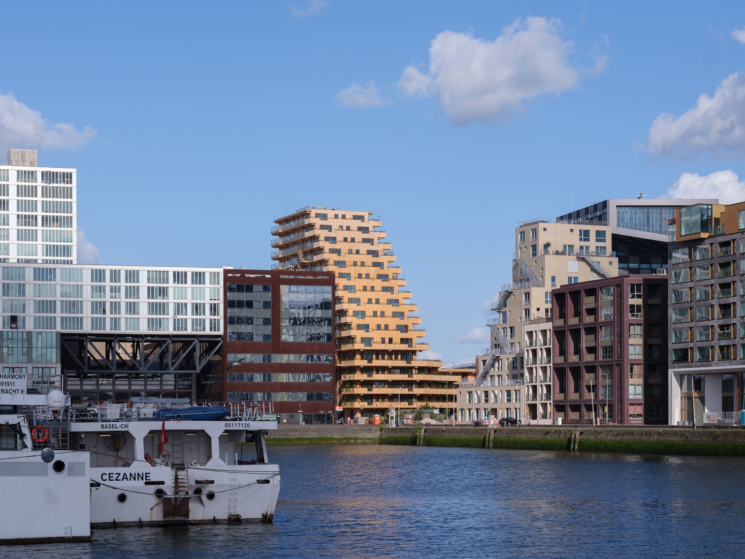 SAWA por Mei architects and planners. Fotografía por Ossip van Duivenbode.