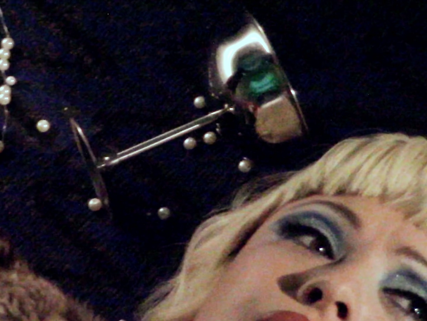 Femme Fatale por Mon Laferte.