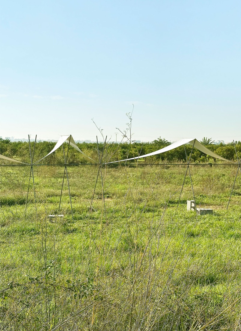 Pabellón 100 metros lineales por Pablo Paradinas Sastre y Eletres Studio. Fotografía por Gian franco Pili.