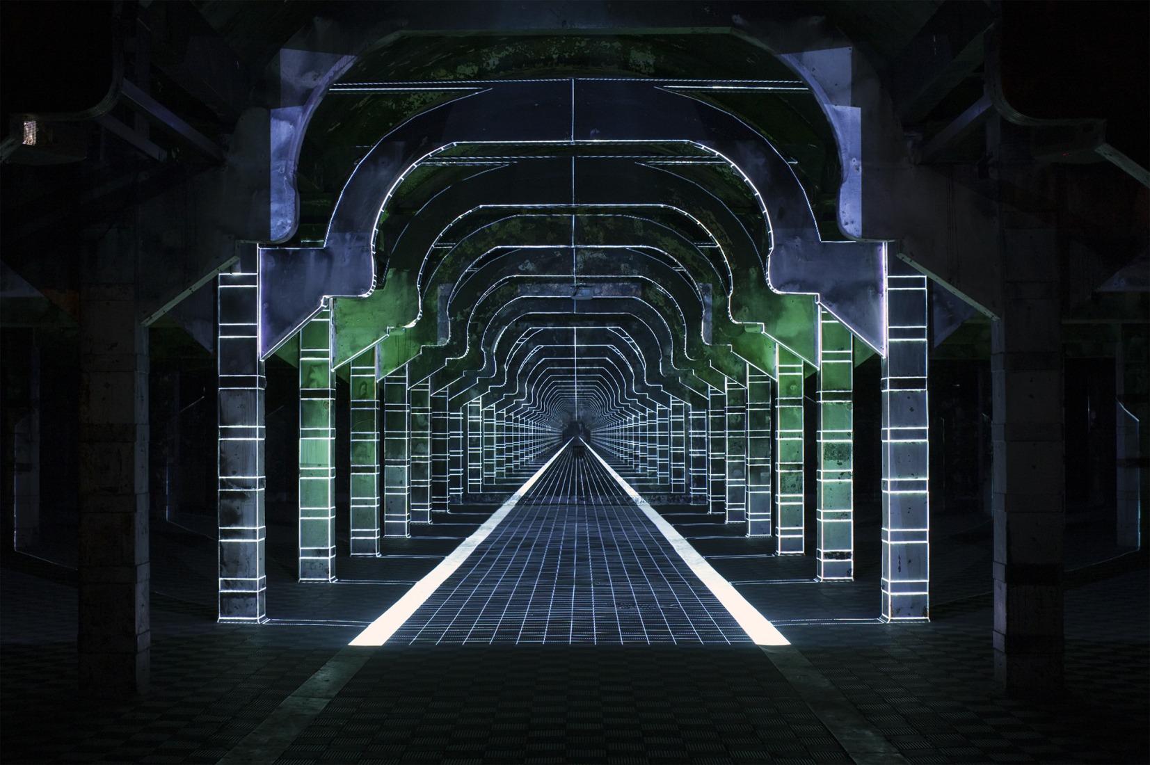 Quadratura by Pablo Valbuena.