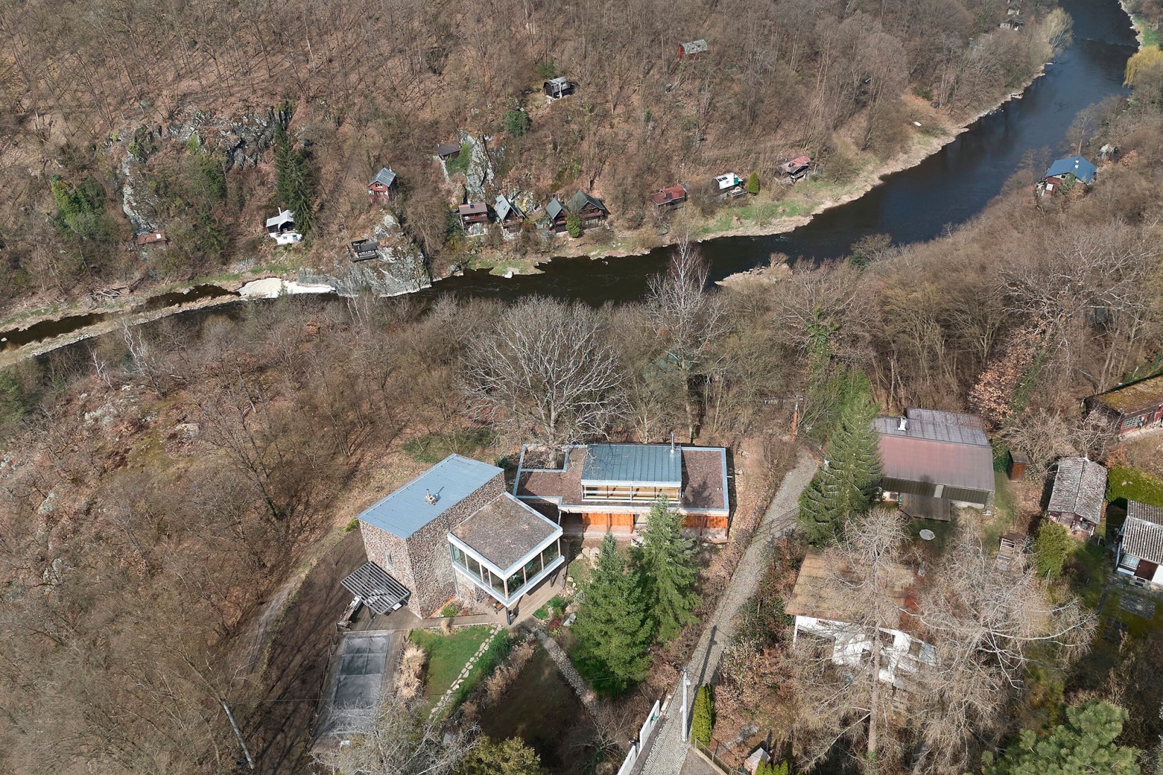 Casa Medník por Päivä architekti. Fotografía por Radek Úlehla.