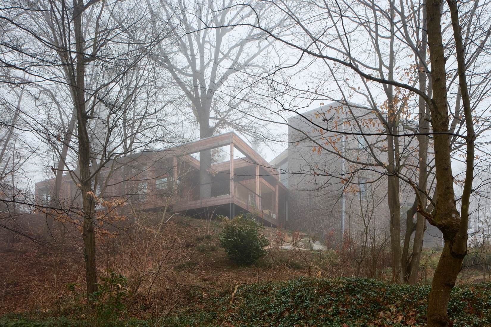 Casa Medník por Päivä architekti. Fotografía por Radek Úlehla.
