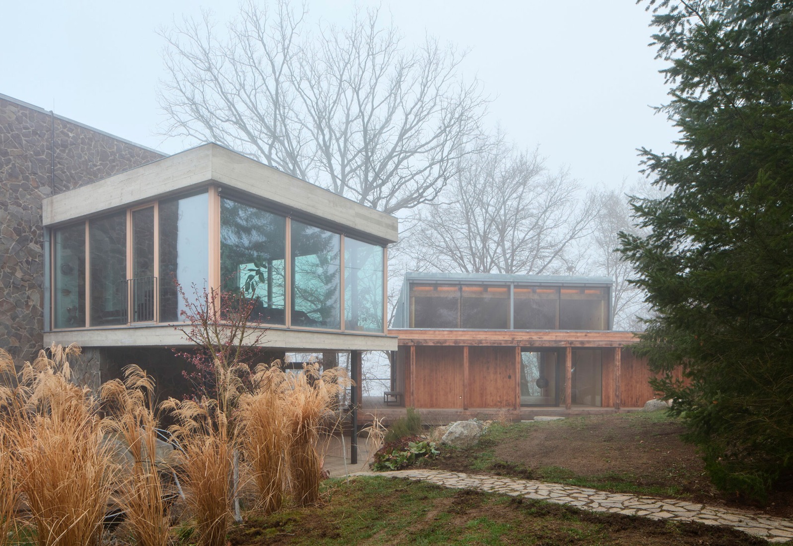 Casa Medník por Päivä architekti. Fotografía por Radek Úlehla.