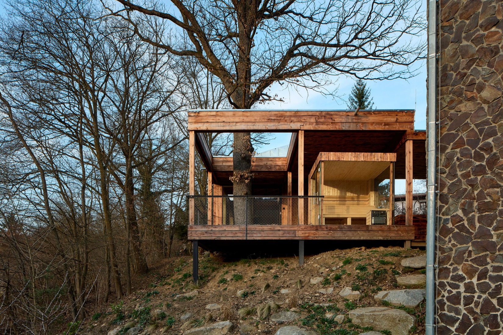 Casa Medník por Päivä architekti. Fotografía por Radek Úlehla.