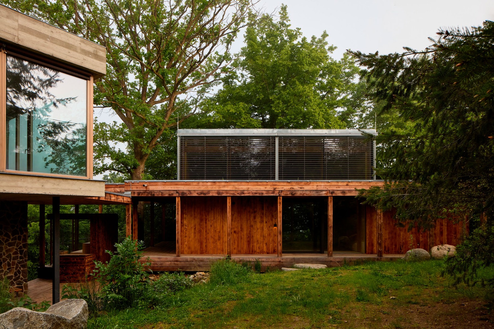 Casa Medník por Päivä architekti. Fotografía por Radek Úlehla.