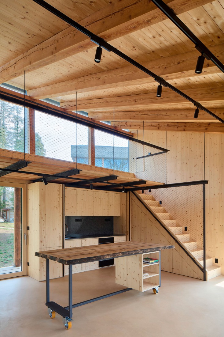 Casa Medník por Päivä architekti. Fotografía por Radek Úlehla.