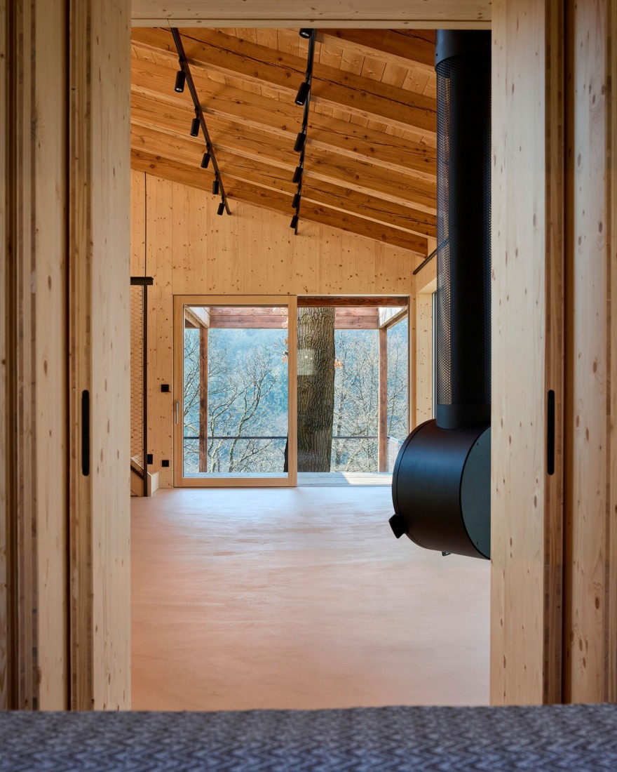 Casa Medník por Päivä architekti. Fotografía por Radek Úlehla.