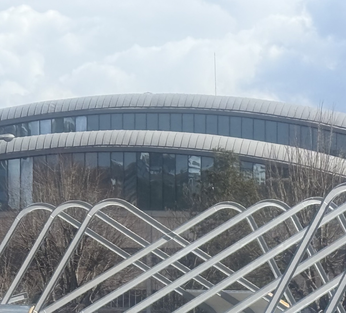Fotografía de proceso de obra. Comedor infantil de Ventanielles por Rogelio Ruiz + Macario G. Astorga.