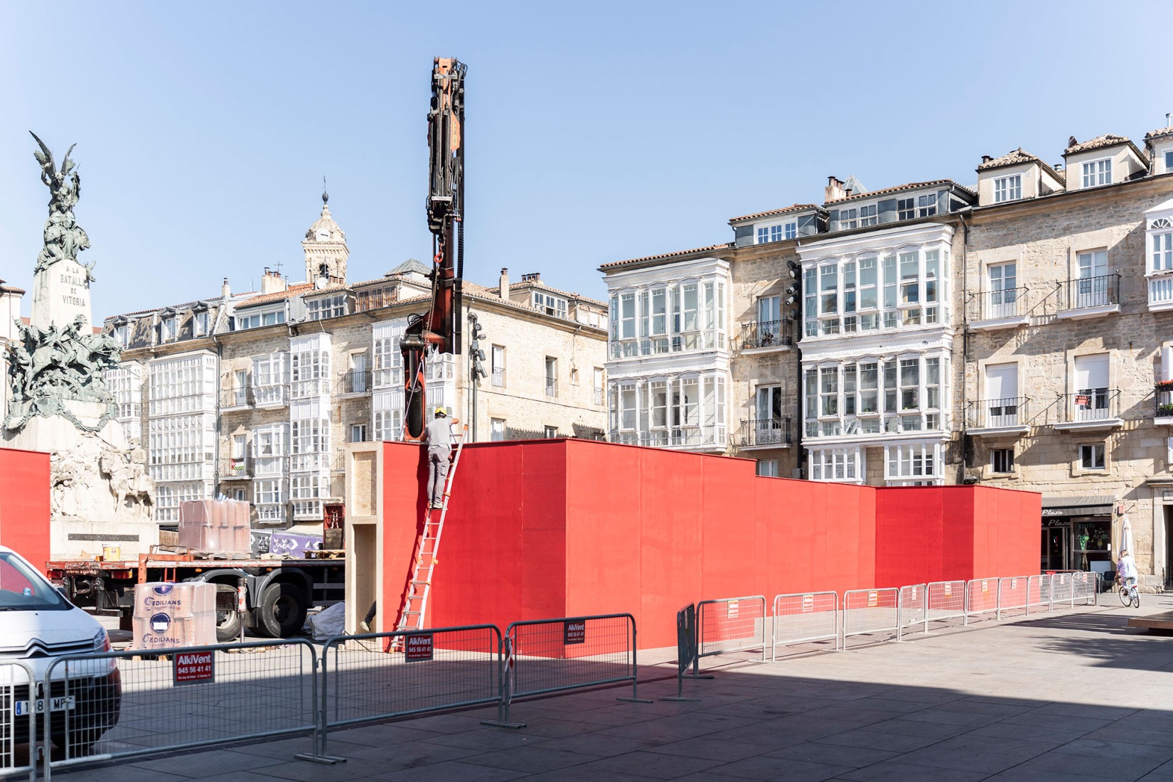 Installation. "Utopia: No entry" by Sebastián Bayo Monjas.