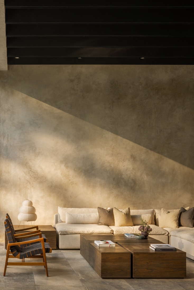 House in Avándaro by Ignacio Urquiza and Ana Paula de Alba. Photograph by Rafael Gamo.