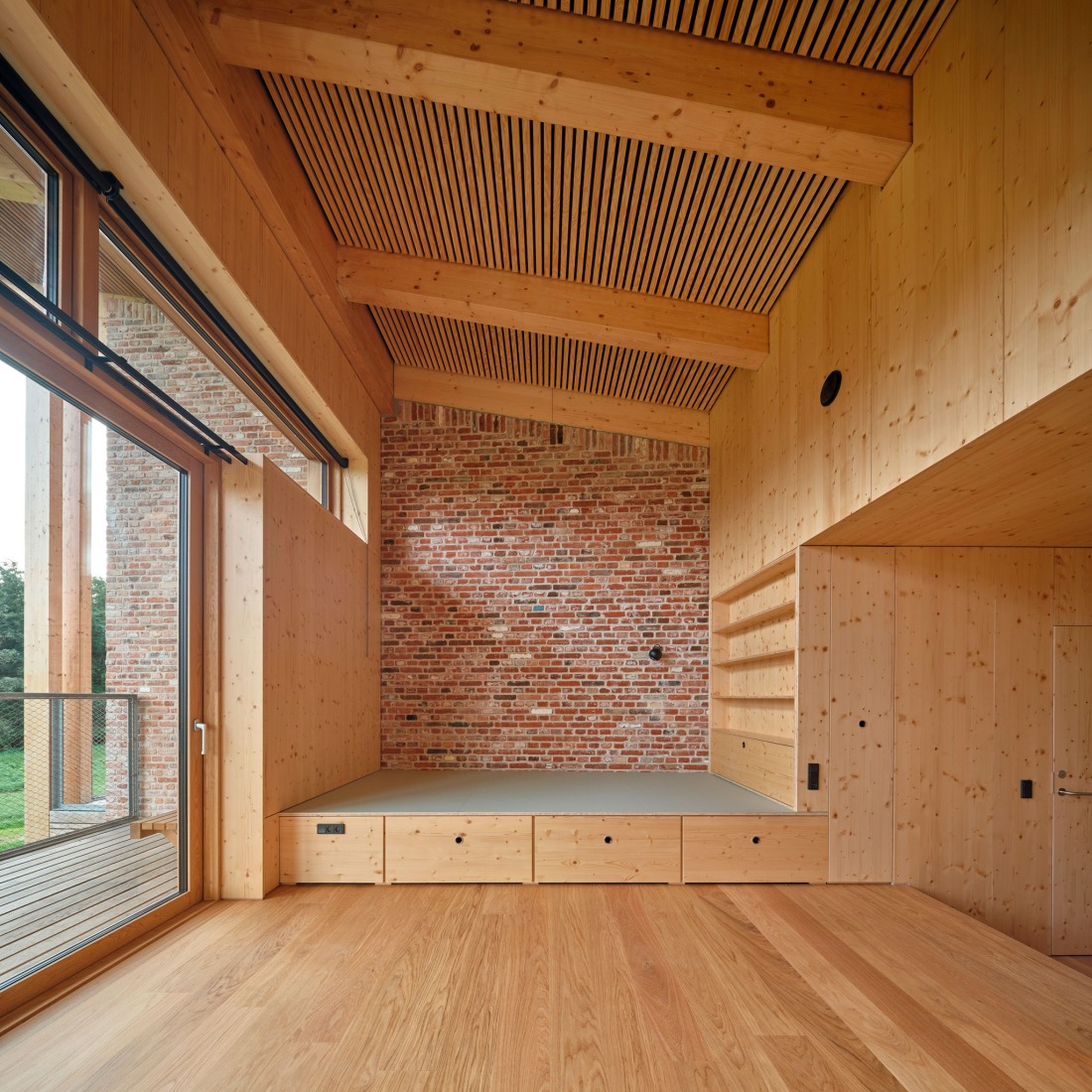 Dorte Mandrup, un espacio para futuros artesanos en Crafts College. Fotografía por Adam Mørk.