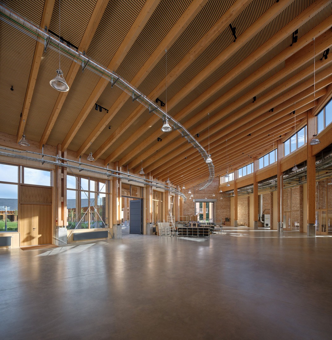 Dorte Mandrup, un espacio para futuros artesanos en Crafts College. Fotografía por Adam Mørk.