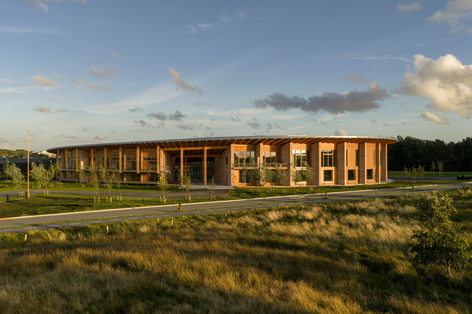 Dorte Mandrup, un espacio para futuros artesanos en Crafts College. Fotografía por Adam Mørk.