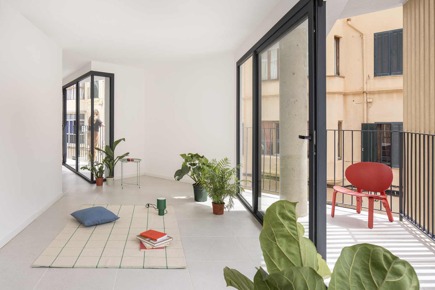 Foners, diez viviendas en Palma de Mallorca por gon architects. Fotografía por Imagen Subliminal (Rocío Romero + Miguel de Guzmán).