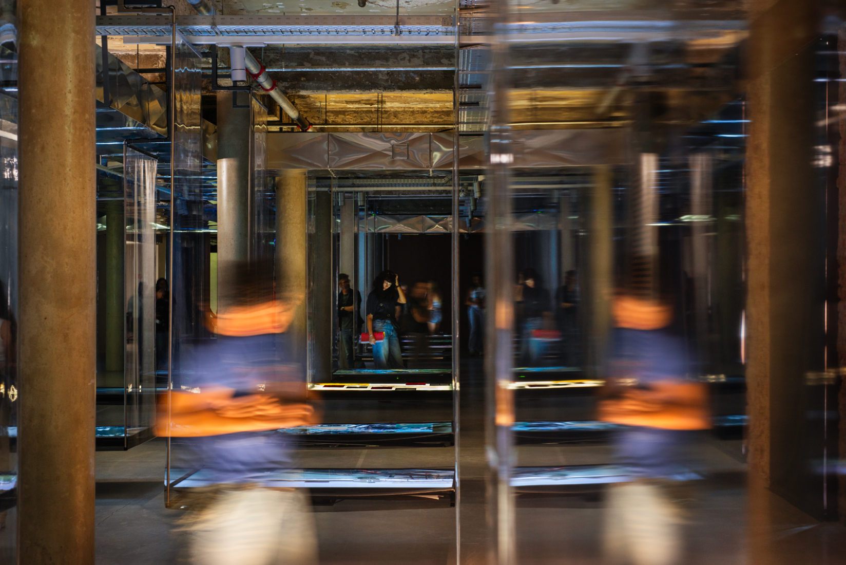 Exposición SPECTRES. Trienal de Arquitectura de Lisboa. Fotografía por Fiat Lux Experience. Imagen cortesía de la 7.ª Trienal de Arquitectura de Lisboa.