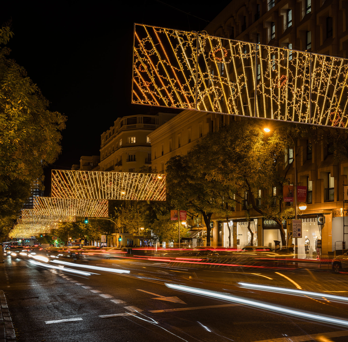 "Eternal Sunrise" Light Installation in Goya by Ben Busche / Brut Deluxe. Photograph by ImagenSubliminal.