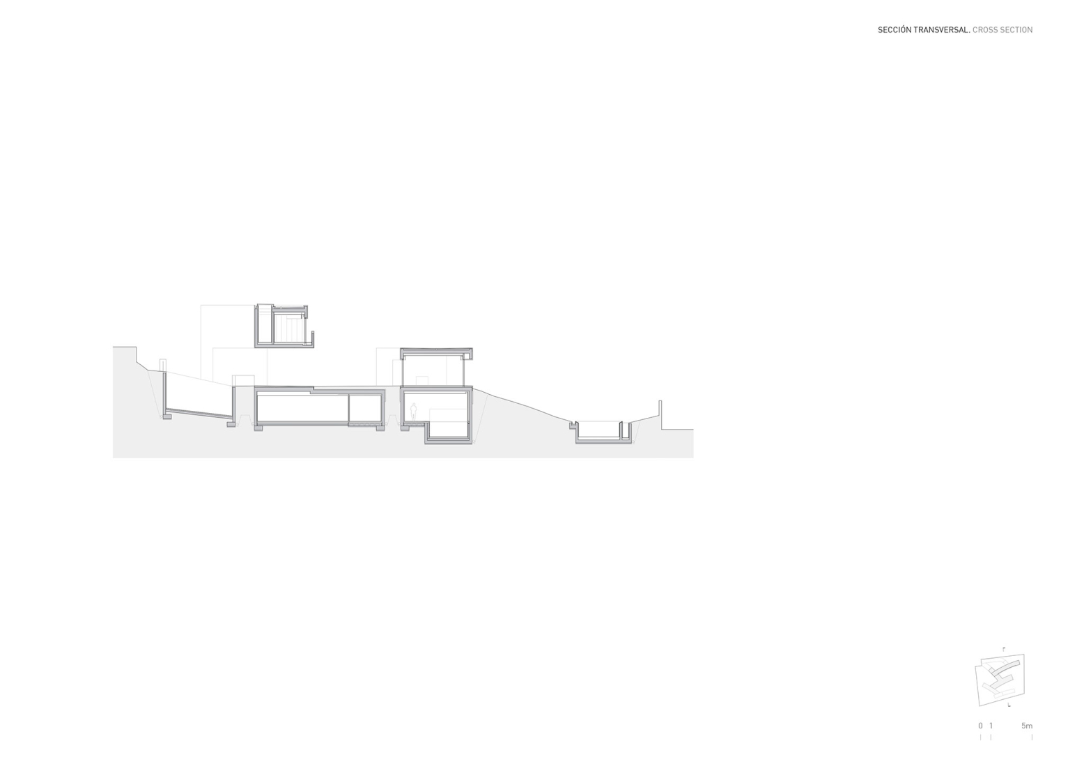 Cross section. Lago Villa by Fran Silvestre Arquitectos. 