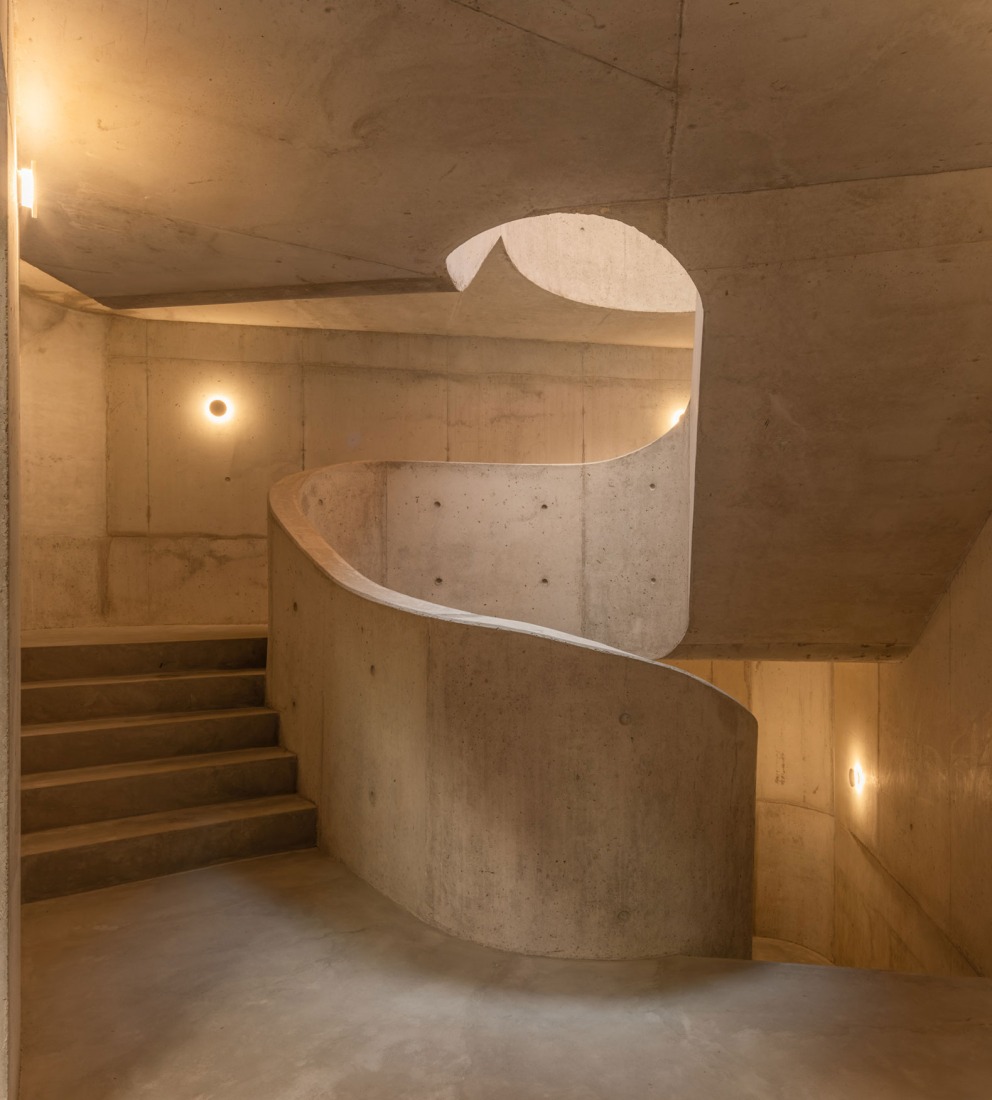 Wine Cellar of the Quinta de Adorigo by Atelier Sérgio Rebelo. Photograph by Fernando Guerra.