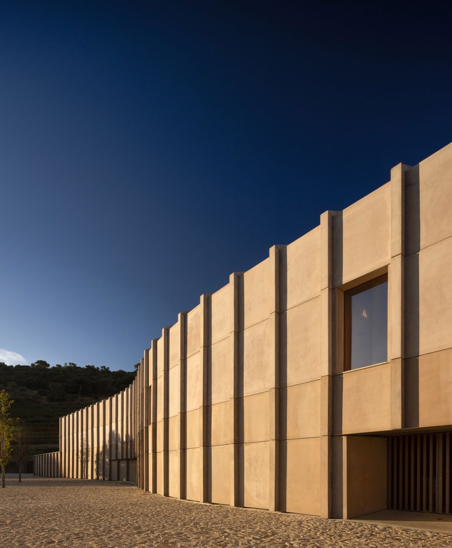 Wine Cellar of the Quinta de Adorigo by Atelier Sérgio Rebelo. Photograph by Fernando Guerra.