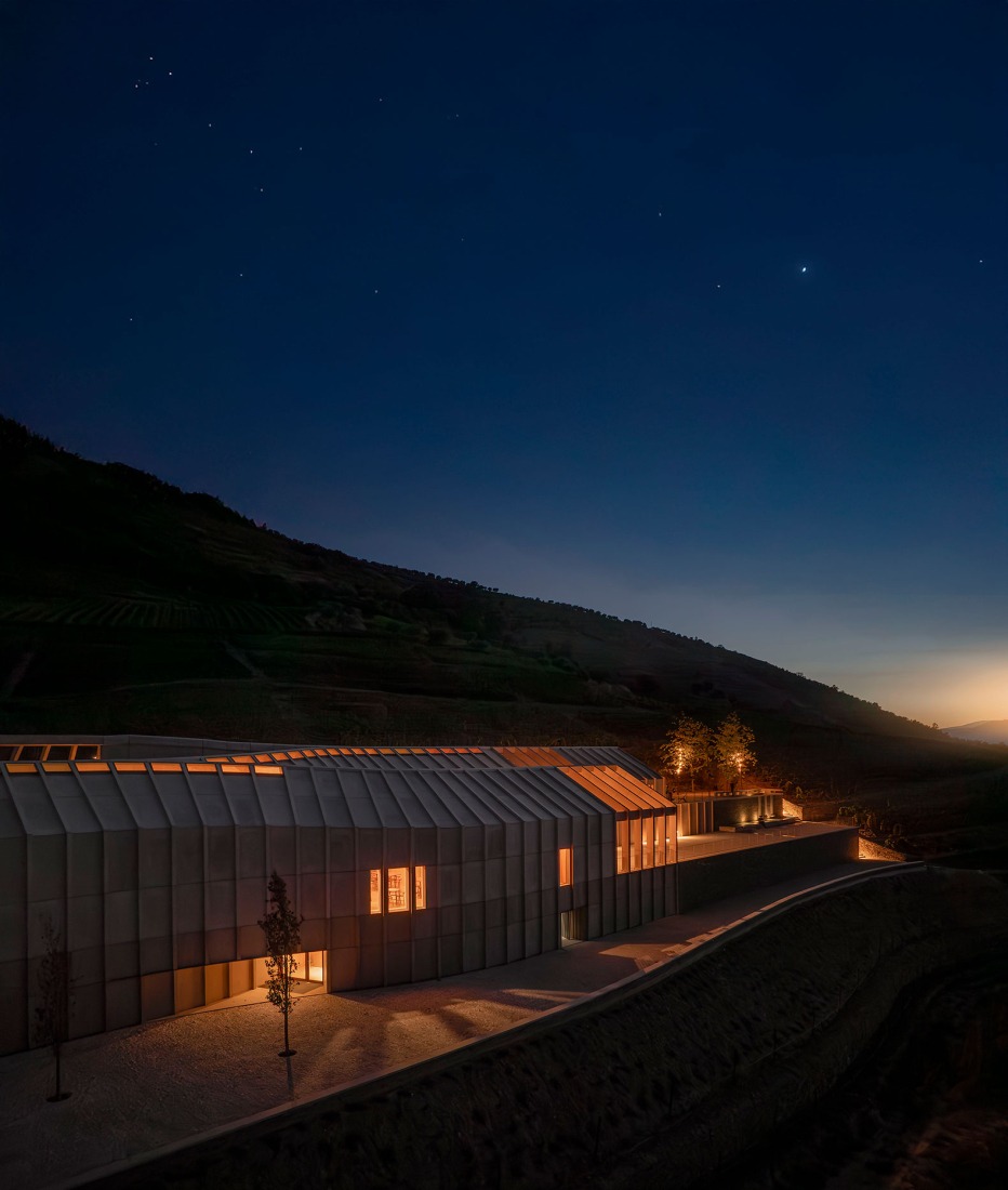 Wine Cellar of the Quinta de Adorigo by Atelier Sérgio Rebelo. Photograph by Fernando Guerra.