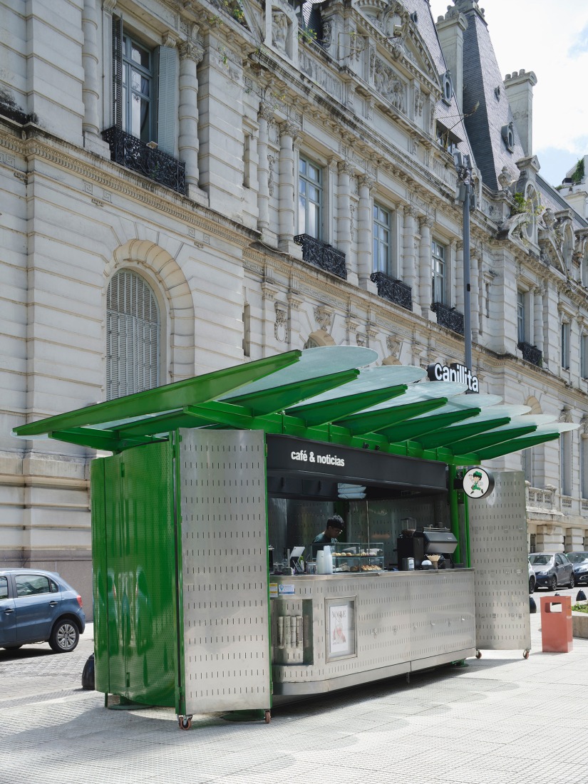 «Canillita» por Bioma. Fotografía por Javier Agustín Rojas.