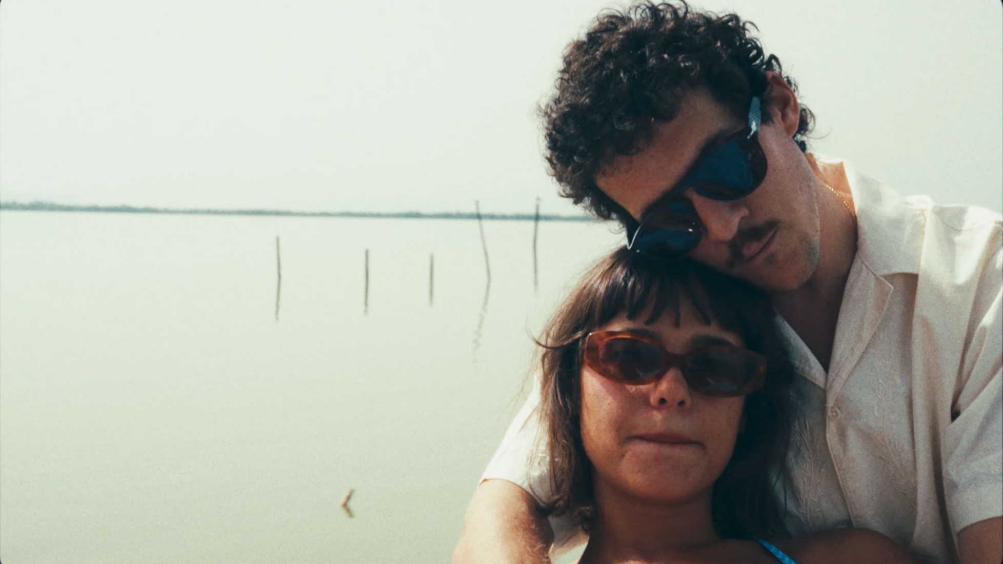 «Mi Amor» por Colectivo Da Silva y Anouck The Band.