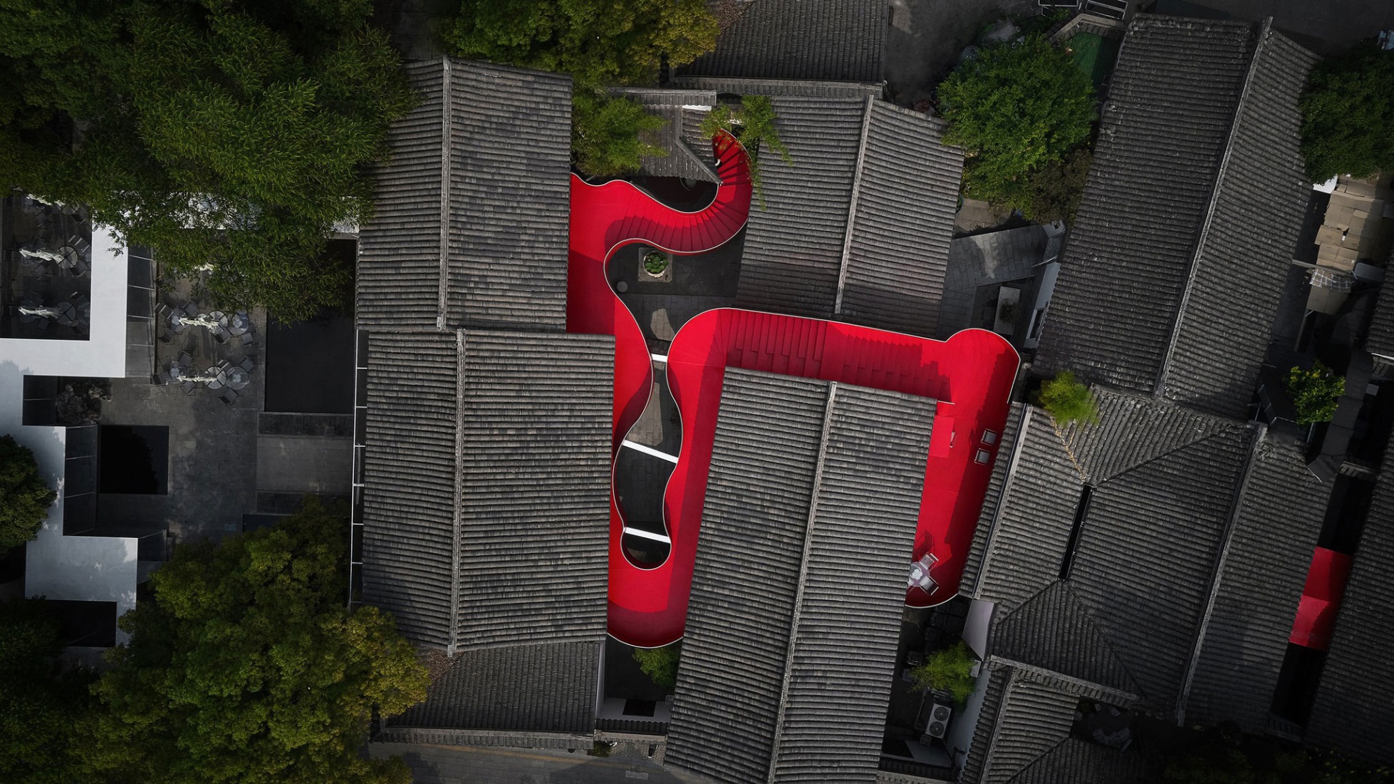 Big Red Crayfish by Dayi Design. Photograph by Cong Lin.