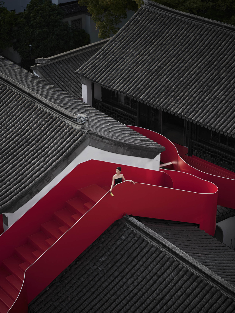 Big Red Crayfish by Dayi Design. Photograph by Cong Lin.