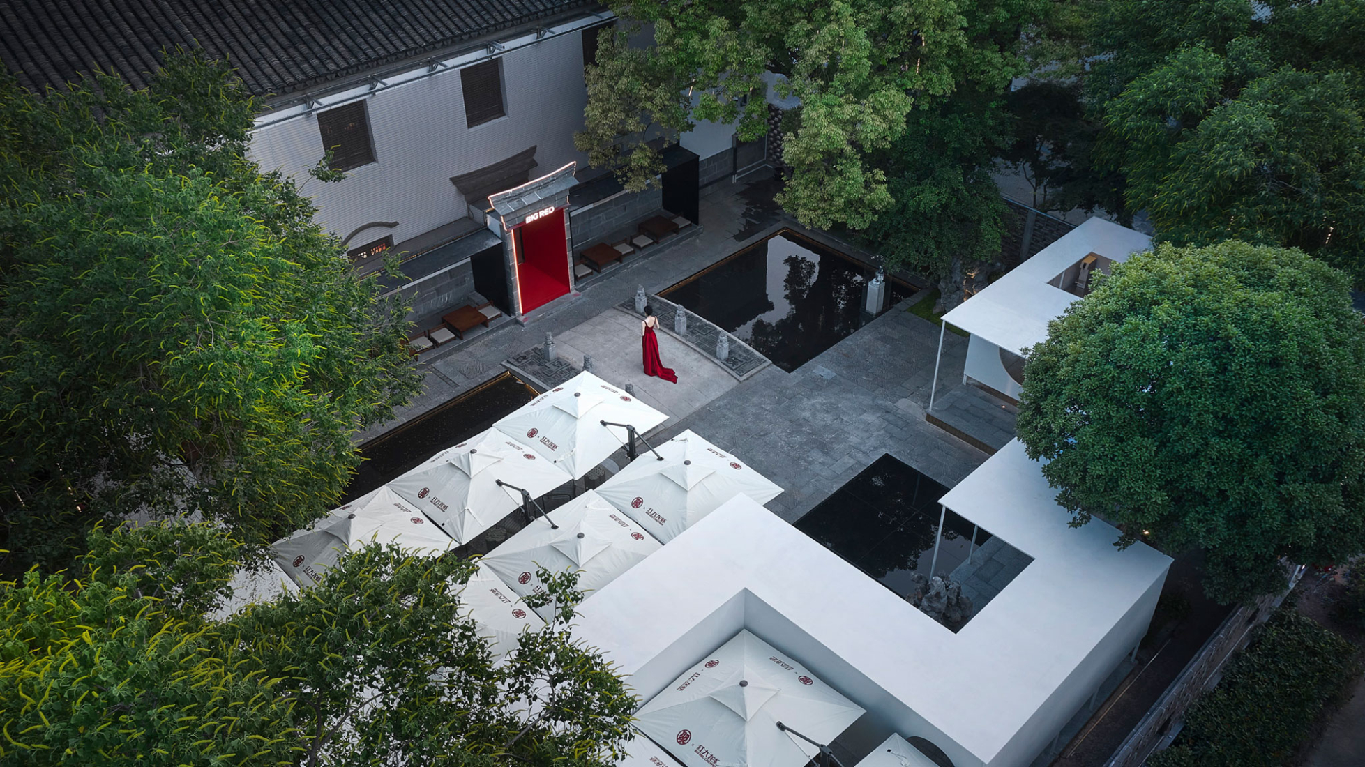 Big Red Crayfish by Dayi Design. Photograph by Cong Lin.