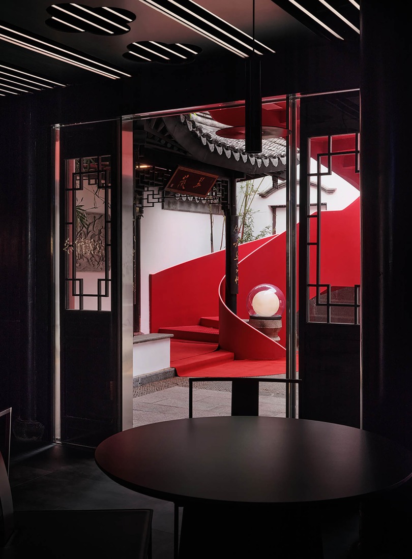 Big Red Crayfish by Dayi Design. Photograph by Cong Lin.