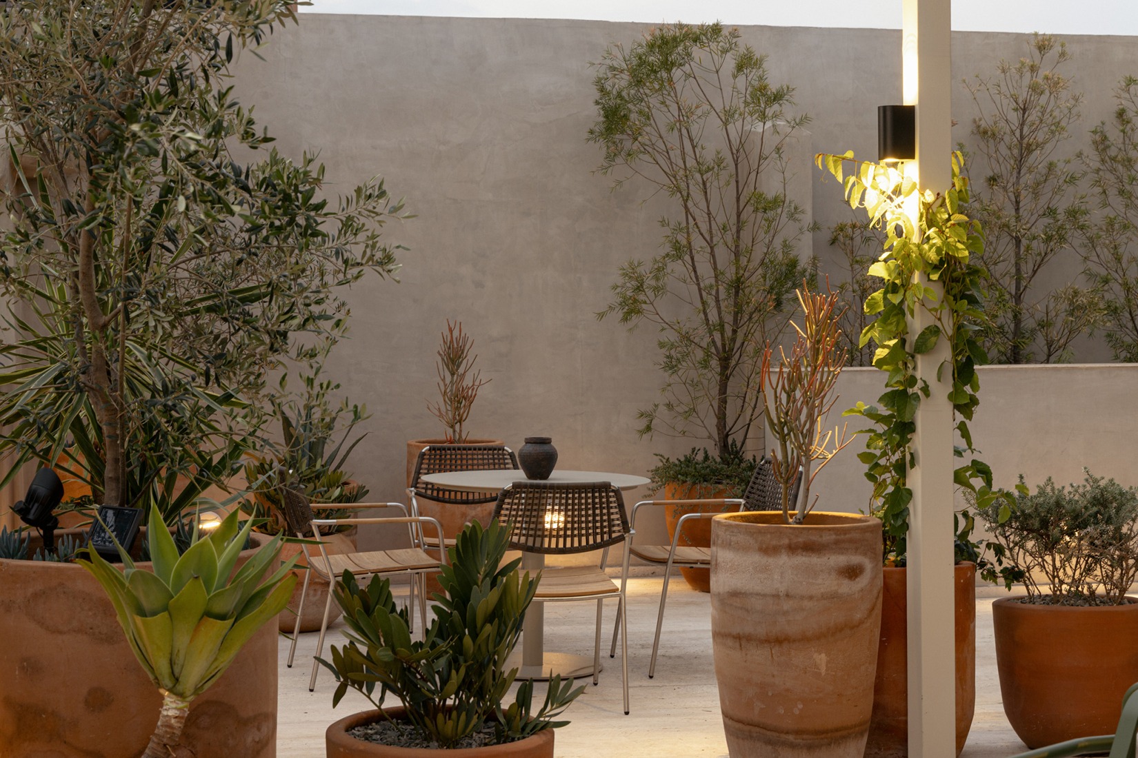 Edgar Allan Poe by De Rungs Arquitectos + Firmaa. Photograph by Ariadna Polo. 