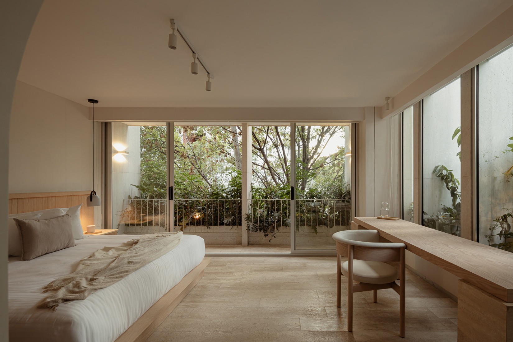 Edgar Allan Poe by De Rungs Arquitectos + Firmaa. Photograph by Ariadna Polo. 