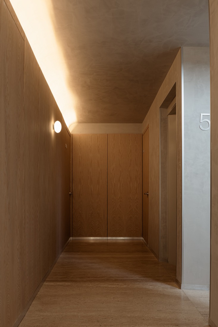 Edgar Allan Poe by De Rungs Arquitectos + Firmaa. Photograph by Ariadna Polo. 