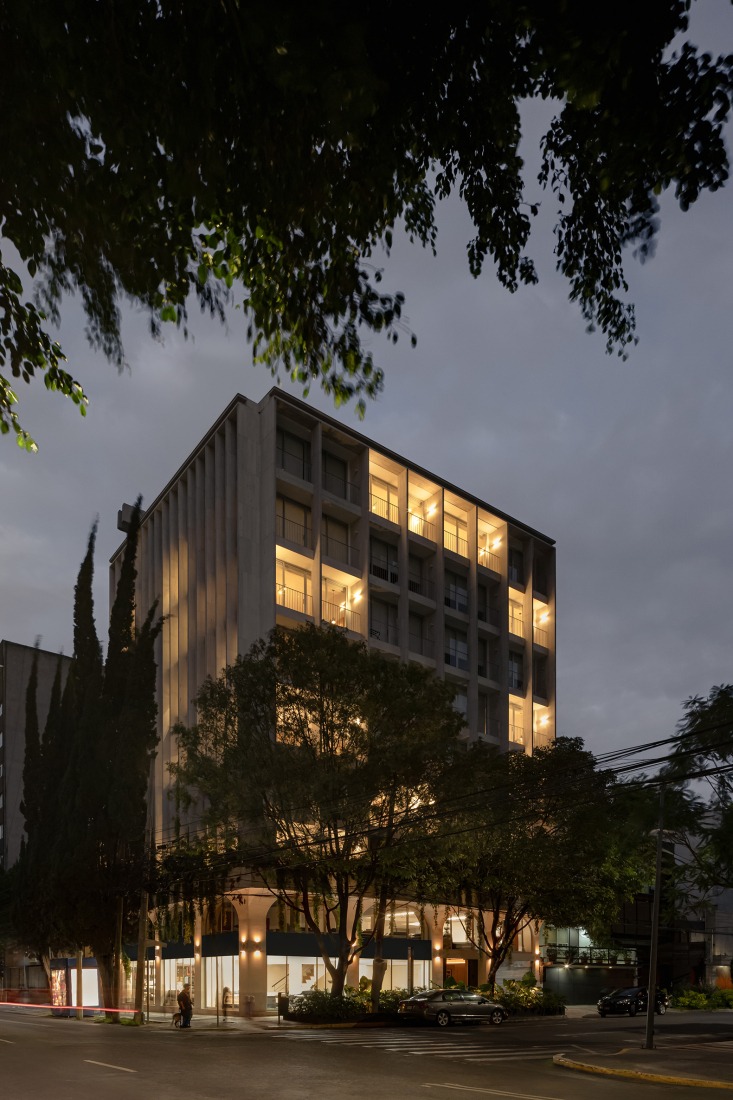 Edgar Allan Poe by De Rungs Arquitectos + Firmaa. Photograph by Ariadna Polo. 